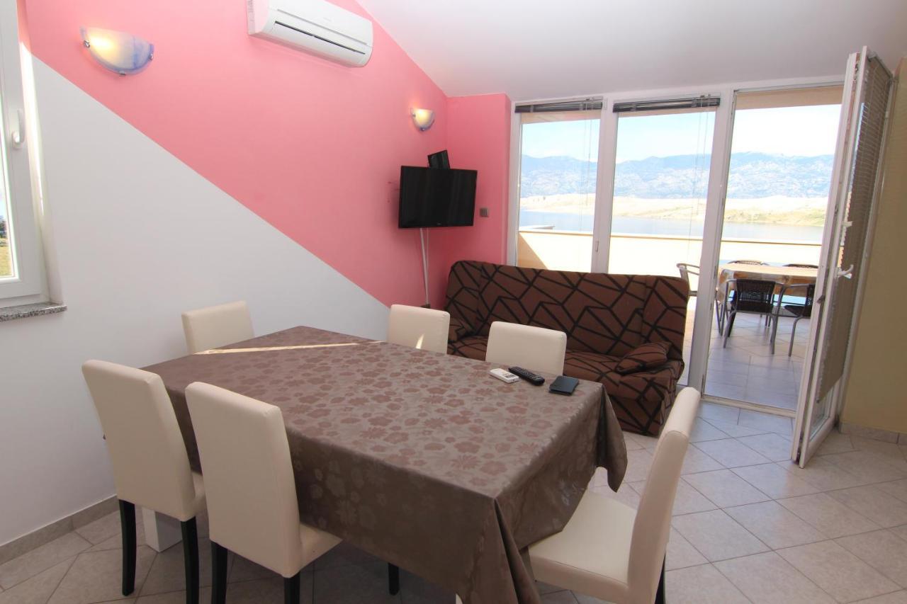 Apartments Ljubic Pag Town Bagian luar foto