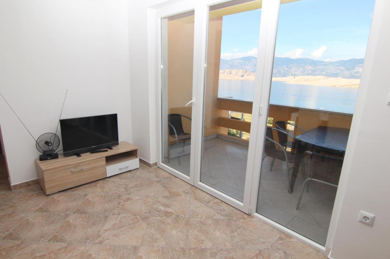 Apartments Ljubic Pag Town Bagian luar foto