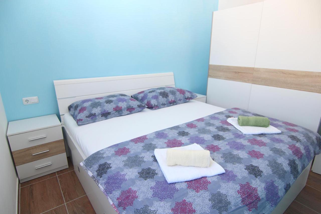 Apartments Ljubic Pag Town Bagian luar foto